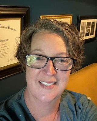 Jennifer Hillard - Anxiety Therapist